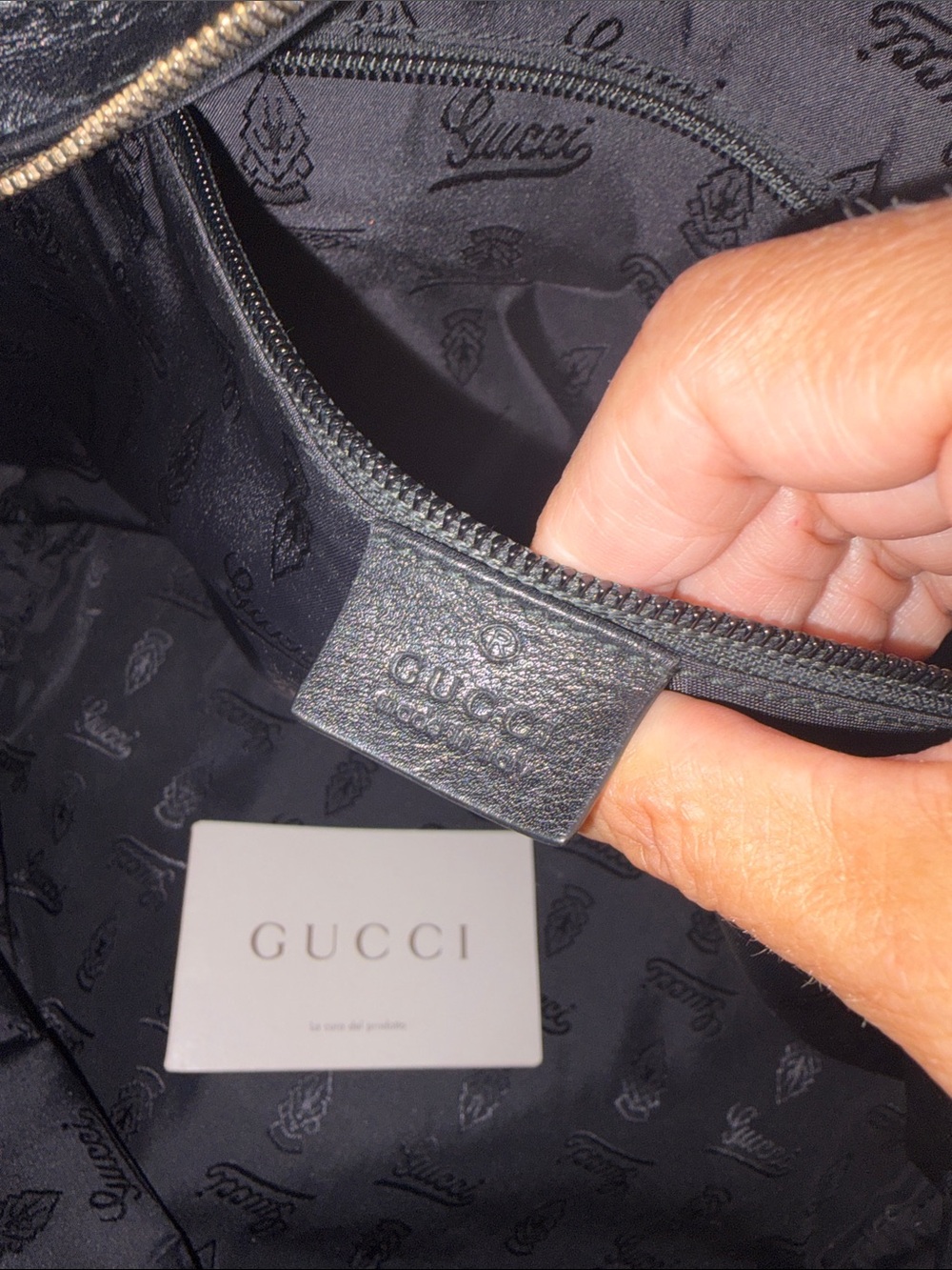 ✨Gucci Guccissima Large Joy Tote | Embossed GG Leather | Italy $1500 PRISTINE✨ - Picture 7 of 9
